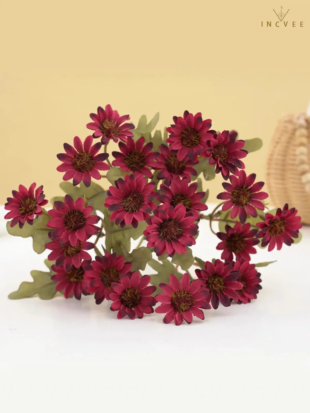 Künstliche Seiden-Gänseblümchen (21 Köpfe) für den Außenbereich – farbecht, biegsame Drahtstiele, 32 cm, kleine Wildblumen