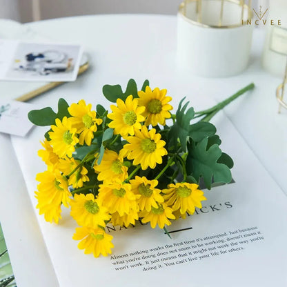 Künstliche Seiden-Gänseblümchen (21 Köpfe) für den Außenbereich – farbecht, biegsame Drahtstiele, 32 cm, kleine Wildblumen