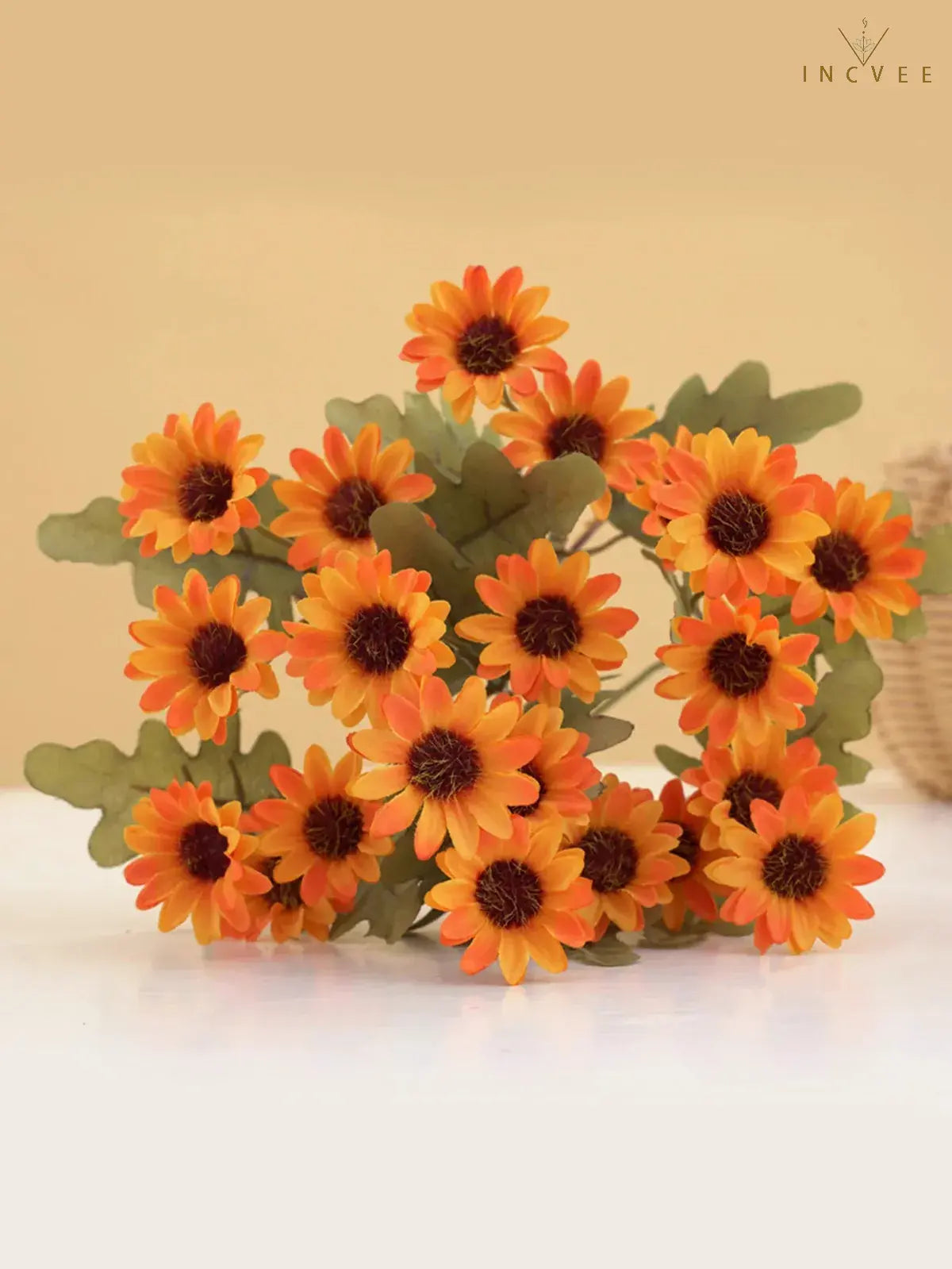 Künstliche Seiden-Gänseblümchen (21 Köpfe) für den Außenbereich – farbecht, biegsame Drahtstiele, 32 cm, kleine Wildblumen