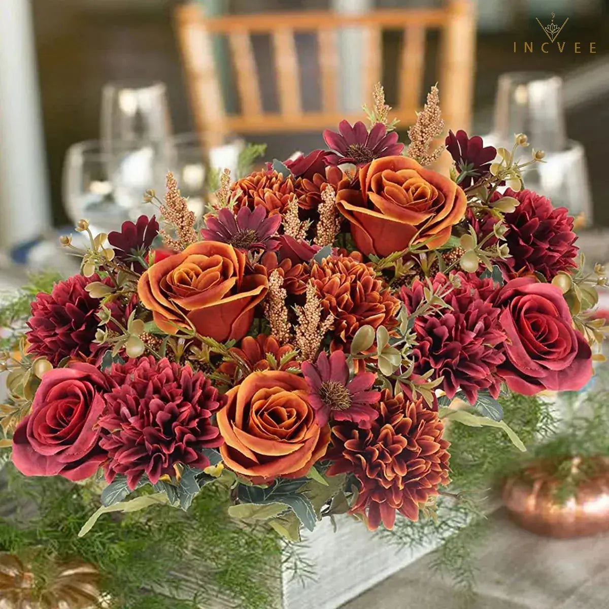 Zusammengestellter Seidenblumenstrauß – Gesteck aus Kunstrosen, Hortensien und Gänseblümchen, Steckblumenstiel, 34 cm