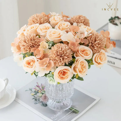 Kuratierter Seidenrosen- und Kirschblütenstrauß – Mischung aus künstlichen Hortensien und Eukalyptus, 31 cm