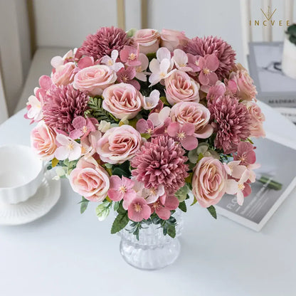 Kuratierter Seidenrosen- und Kirschblütenstrauß – Mischung aus künstlichen Hortensien und Eukalyptus, 31 cm