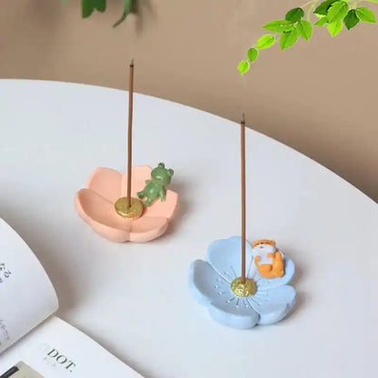 Japanese Style Resin Cherry Blossom Sakura Plate Incense Holder with Cute Animal