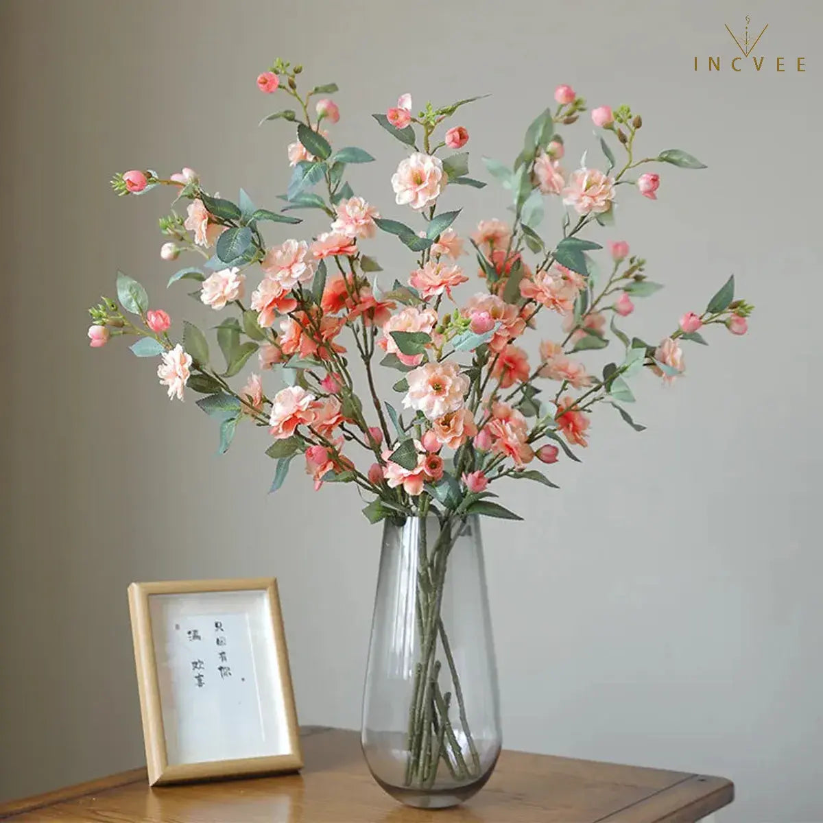 Seidenkamelie mit langem Zweig – Elegante, mehrblütige Blume mit Blättern, drahtverstärkt, 90 cm