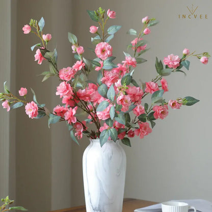 Seidenkamelie mit langem Zweig – Elegante, mehrblütige Blume mit Blättern, drahtverstärkt, 90 cm